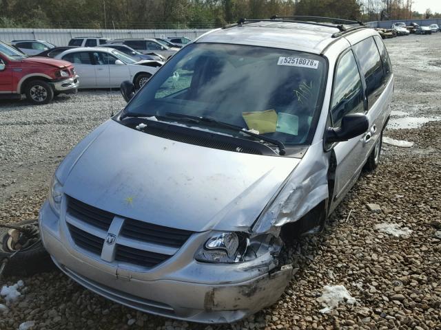 1D4GP45R15B276680 - 2005 DODGE CARAVAN SX SILVER photo 2