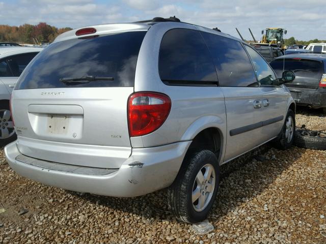 1D4GP45R15B276680 - 2005 DODGE CARAVAN SX SILVER photo 4