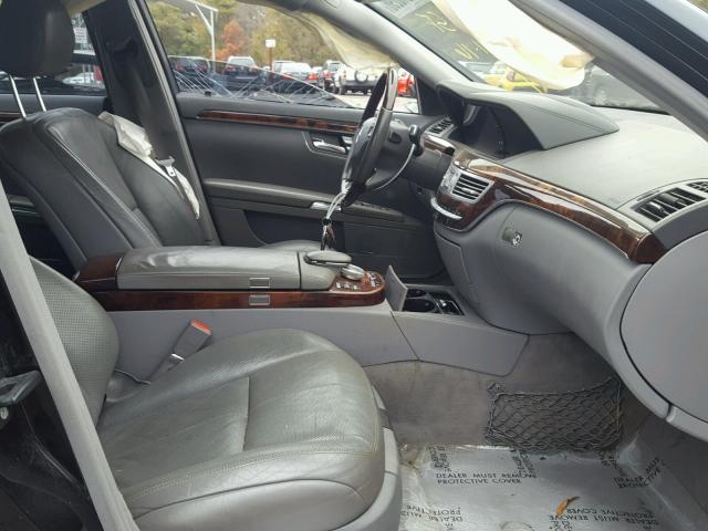 WDDNG71X97A024068 - 2007 MERCEDES-BENZ S 550 BLACK photo 5