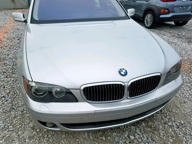 WBAHN83567DT70539 - 2007 BMW 750 SILVER photo 9