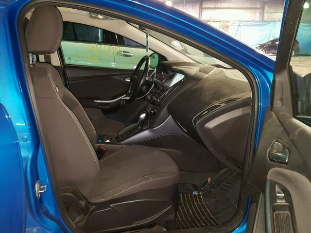 1FAHP3N24CL434778 - 2012 FORD FOCUS TITA BLUE photo 5