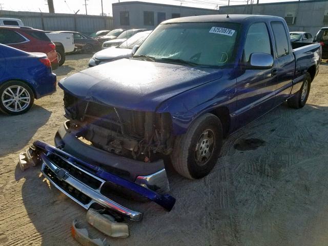 2GCEC19TX21233861 - 2002 CHEVROLET SILVERADO BLUE photo 2