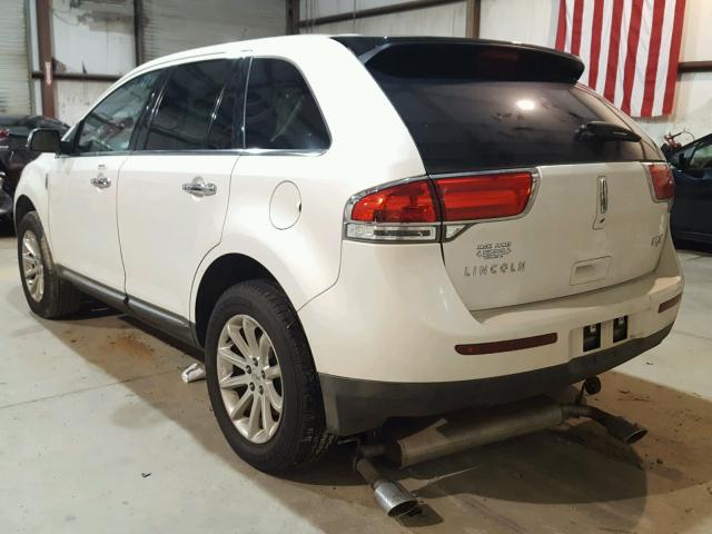 2LMDJ6JK7DBL30885 - 2013 LINCOLN MKX WHITE photo 3