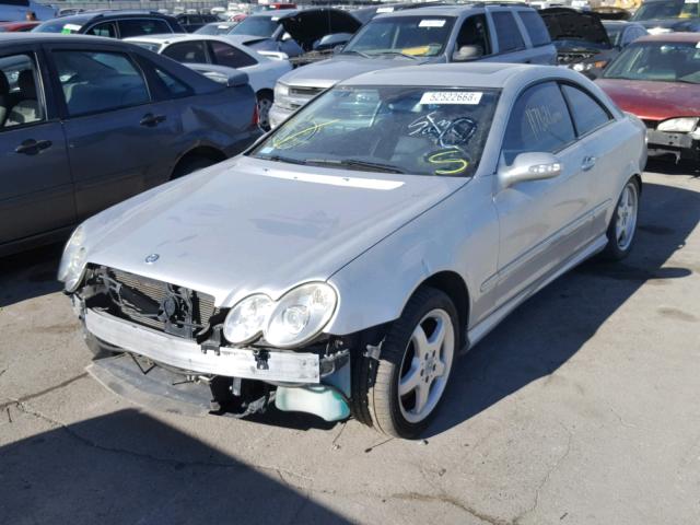 WDBTJ75J74F082850 - 2004 MERCEDES-BENZ CLK 500 SILVER photo 2