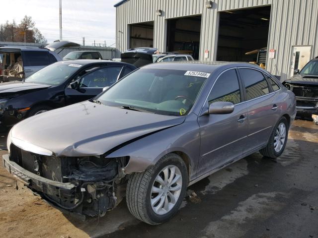 KMHFC46F28A273141 - 2008 HYUNDAI AZERA SE SILVER photo 2