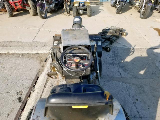 808B02014 - 1999 SEAR LAWNMOWER SILVER photo 5