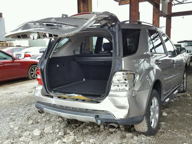 4JGBB86E96A084693 - 2006 MERCEDES-BENZ ML 350 GRAY photo 4