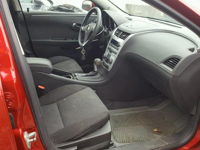 1G1ZC5E08CF338566 - 2012 CHEVROLET MALIBU 1LT RED photo 5