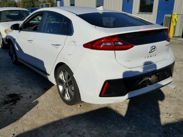 KMHC05LC3HU030352 - 2017 HYUNDAI IONIQ HEV WHITE photo 3