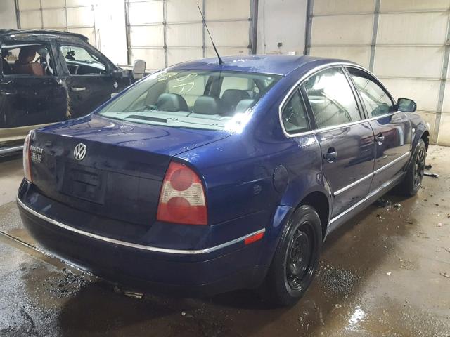 WVWPD63B53P261557 - 2003 VOLKSWAGEN PASSAT GLS BLUE photo 4