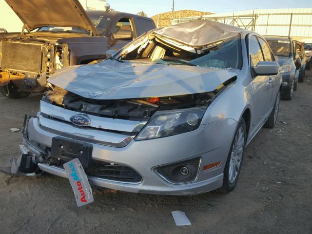 3FADP0L37BR306057 - 2011 FORD FUSION HYB SILVER photo 2