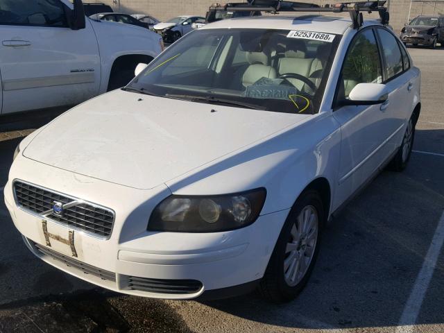 YV1MS382352078491 - 2005 VOLVO S40 2.4I WHITE photo 2