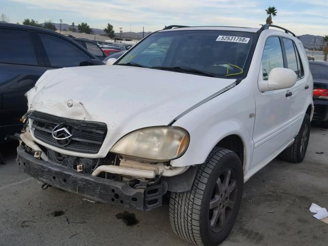 4JGAB54E5XA104226 - 1999 MERCEDES-BENZ ML 320 WHITE photo 2