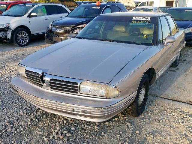 1G3CX52K4T4304126 - 1996 OLDSMOBILE 98 REGENCY GRAY photo 2