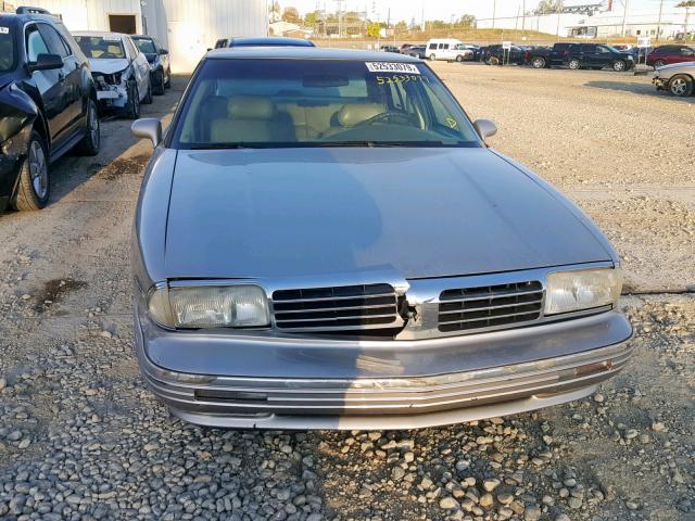 1G3CX52K4T4304126 - 1996 OLDSMOBILE 98 REGENCY GRAY photo 9