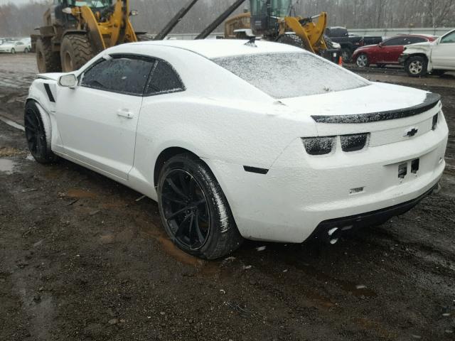 2G1FE1E35D9131434 - 2013 CHEVROLET CAMARO LS WHITE photo 3