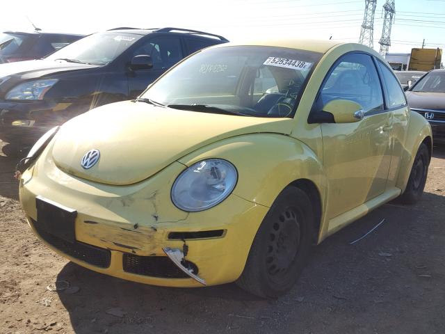 3VWPG3AG6AM015945 - 2010 VOLKSWAGEN NEW BEETLE 黄色 照片 2