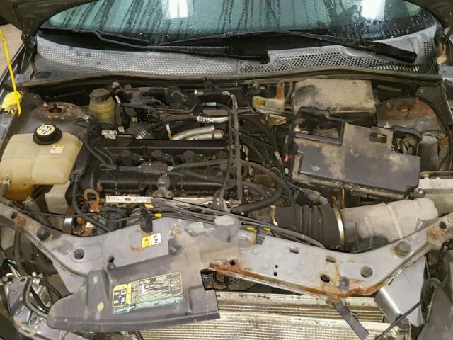 1FAFP34N26W102229 - 2006 FORD FOCUS ZX4 GRAY photo 7