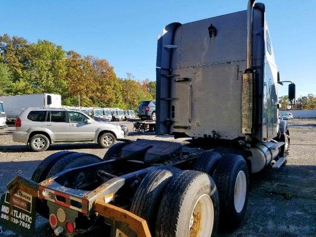 1FUJA6CK56PW20725 - 2006 FREIGHTLINER CONVENTION GRAY photo 4