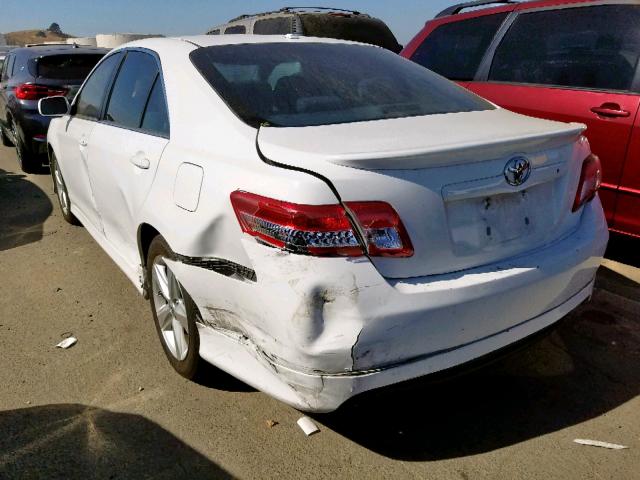 4T1BF3EK4BU721965 - 2011 TOYOTA CAMRY BASE WHITE photo 3