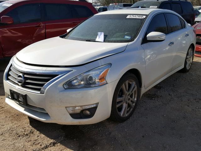 1N4BL3AP2DN519014 - 2013 NISSAN ALTIMA 3.5 WHITE photo 2