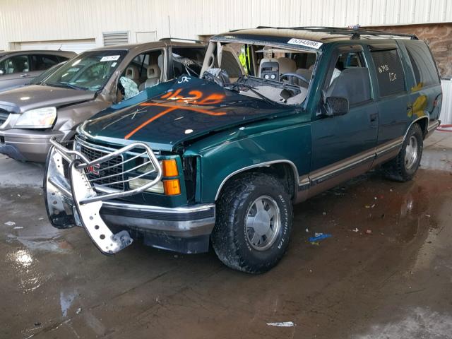 1GKEC13R7WJ720612 - 1998 GMC YUKON GREEN photo 2