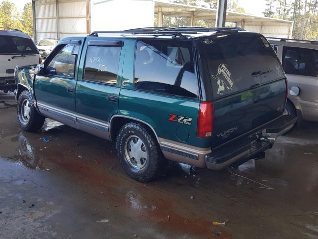 1GKEC13R7WJ720612 - 1998 GMC YUKON GREEN photo 3