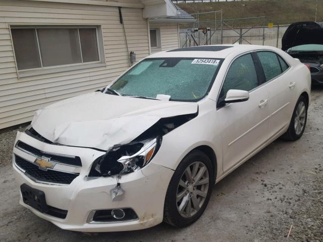 1G11E5SA7DF189668 - 2013 CHEVROLET MALIBU 2LT WHITE photo 2