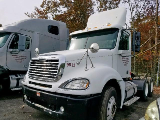 1FUJA6CK27LY09812 - 2007 FREIGHTLINER CONVENTION WHITE photo 2