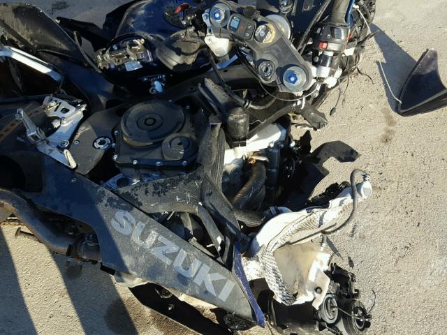 JS1GR7KA472110982 - 2007 SUZUKI GSX-R750 BLUE photo 7