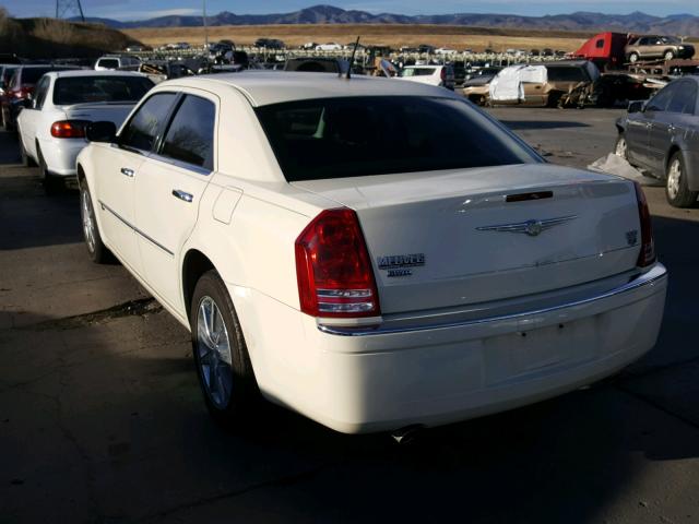 2C3KK63HX8H169185 - 2008 CHRYSLER 300C WHITE photo 3