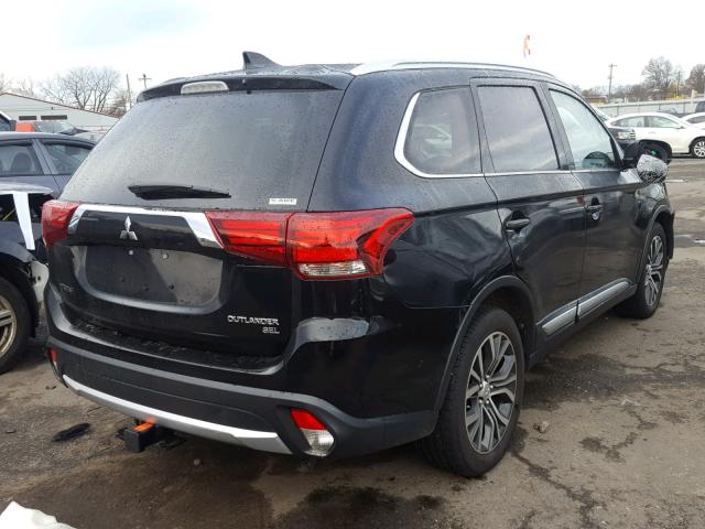 JA4AZ3A35JZ014438 - 2018 MITSUBISHI OUTLANDER BLACK photo 4