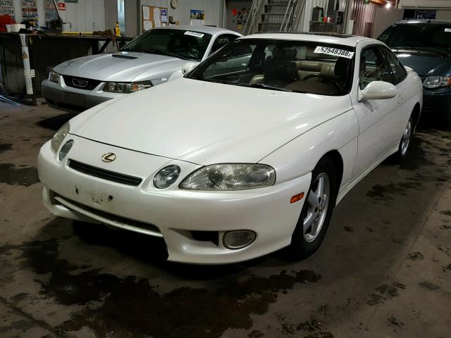 JT8CD32Z9V1000433 - 1997 LEXUS SC 300 WHITE photo 2