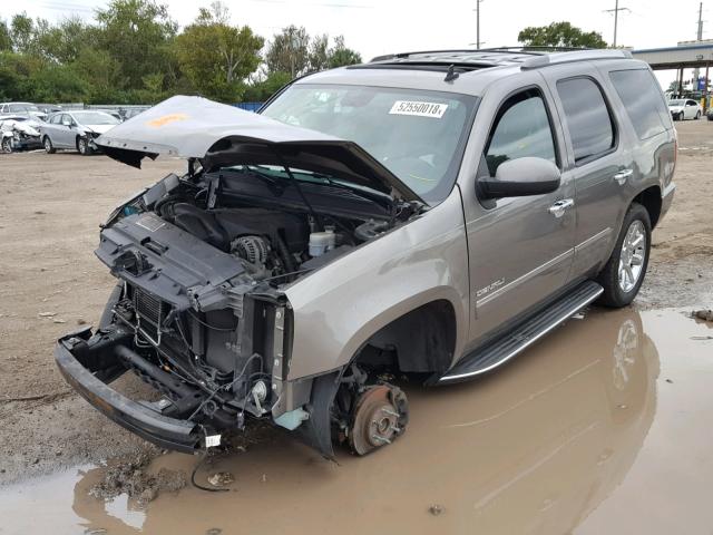 1GKS1EEF8CR286278 - 2012 GMC YUKON DENA GRAY photo 2