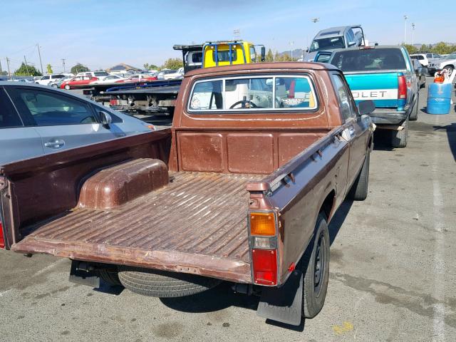 JT4RN34S3B0001829 - 1981 TOYOTA PICKUP 1/2 BROWN photo 4