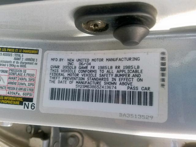 5Y2SM63865Z413674 - 2005 PONTIAC VIBE SILVER photo 10