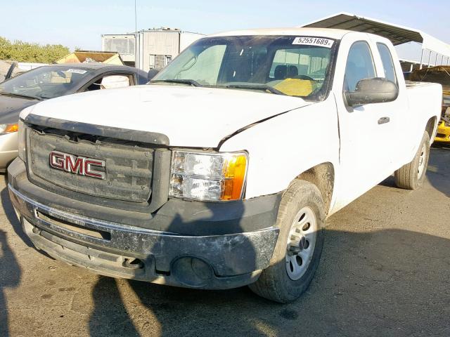 1GTR1TEA1BZ156750 - 2011 GMC SIERRA C15 WHITE photo 2