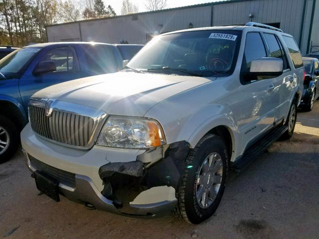 5LMFU28R24LJ41887 - 2004 LINCOLN NAVIGATOR CREAM photo 2