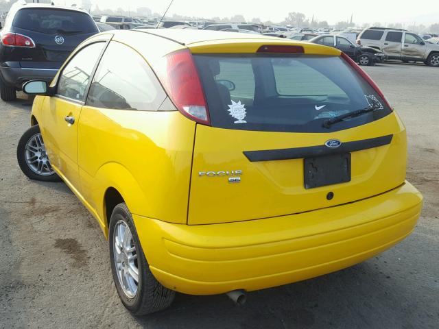 1FAFP31N87W262170 - 2007 FORD FOCUS ZX3 YELLOW photo 3