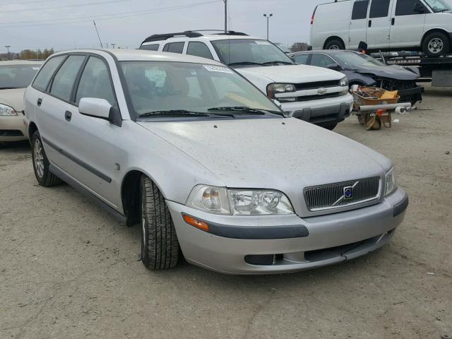 YV1VW29521F746621 - 2001 VOLVO V40 1.9T SILVER photo 1