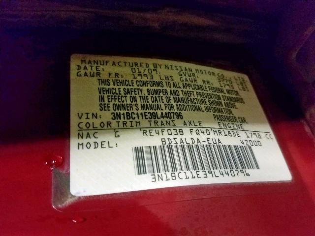 3N1BC11E39L440796 - 2009 NISSAN VERSA S RED photo 10