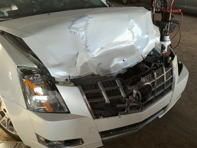 1G6DP5E38C0113702 - 2012 CADILLAC CTS PREMIU CREAM photo 9