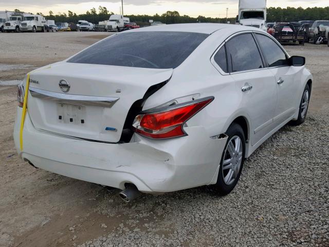 1N4AL3AP9EN212355 - 2014 NISSAN ALTIMA 2.5 WHITE photo 4