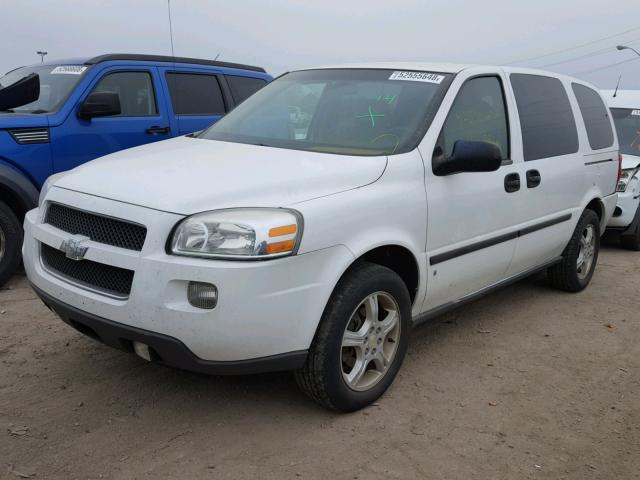 1GNDV231X7D175322 - 2007 CHEVROLET UPLANDER L WHITE photo 2