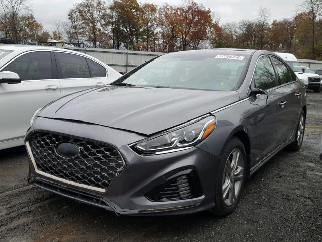 5NPE34AF8JH683299 - 2018 HYUNDAI SONATA SPO GRAY photo 2