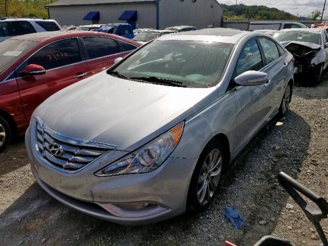 5NPEC4AB0DH519322 - 2013 HYUNDAI SONATA SE SILVER photo 2