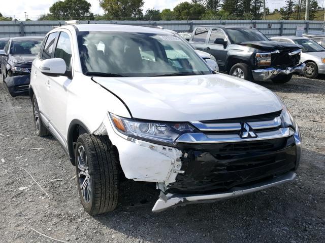 JA4AD3A38JZ032799 - 2018 MITSUBISHI OUTLANDER WHITE photo 1