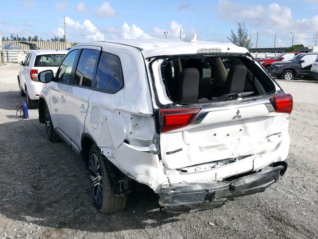 JA4AD3A38JZ032799 - 2018 MITSUBISHI OUTLANDER WHITE photo 3