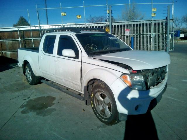 1N6AD09U07C412519 - 2007 NISSAN FRONTIER C WHITE photo 1