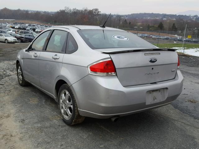 1FAHP36NX9W218191 - 2009 FORD FOCUS SES SILVER photo 3